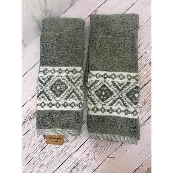 Wrangler Other - Wrangler Hand Towel Set 2pc Sage Green Southwestern Geometric Jacquard Border